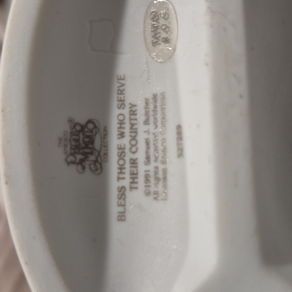 Vintage Precious Moments Bless Those Who Serve Their Country - Picture 7 of 7